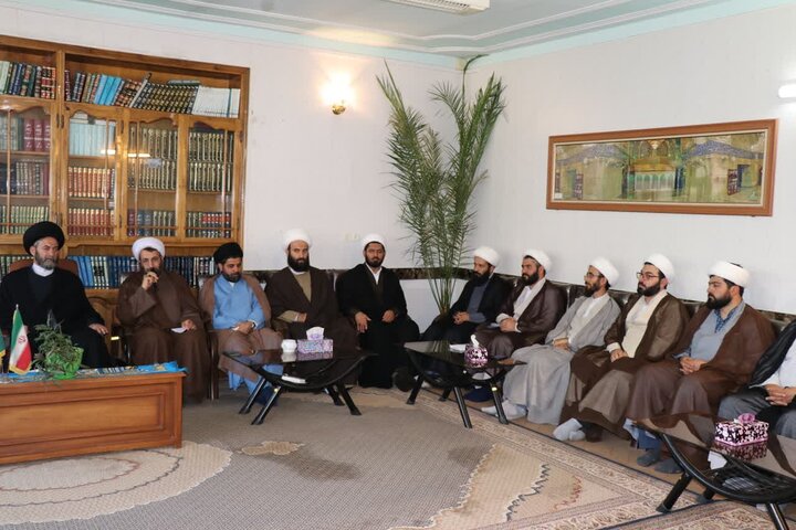 فرهنگ صحیح زیر بنای اقتصاد سالم است