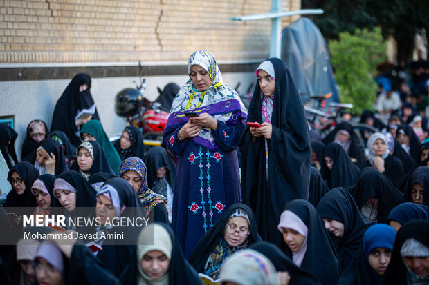 مراسم دعای عرفه در قزوین