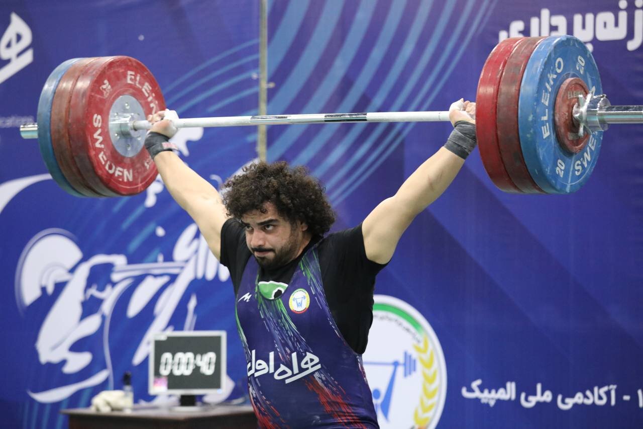 کیانوش رستمی واقعیت را قبول کند/ بودجه وزارت ورزش جوابگو نیست