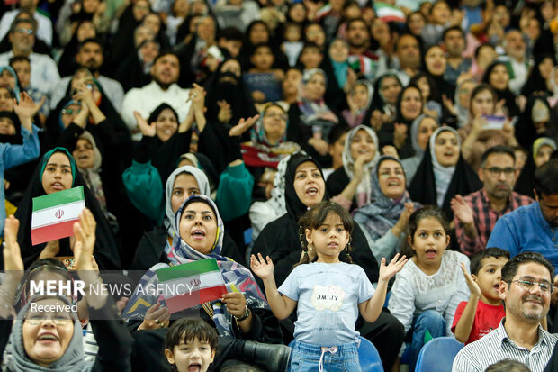 جشن بزرگ محفلی‌ها در مشهد