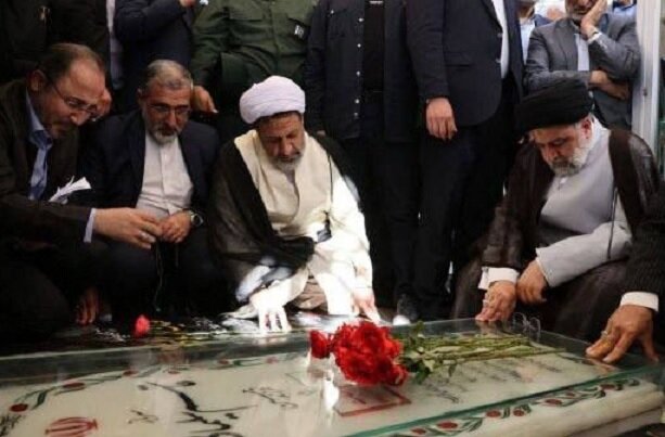 رئیسی به مقام شامخ سردار شهید سلیمانی ادای احترام کرد