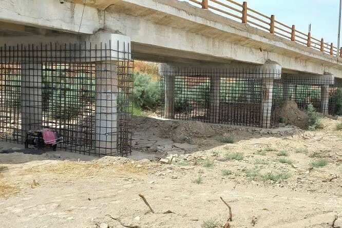 تعمیر و بهسازی بیش از ۲۳ دستگاه پل در جادههای بوشهر تعمیر و بهسازی بیش از ۲۳ دستگاه پل در جادههای بوشهر