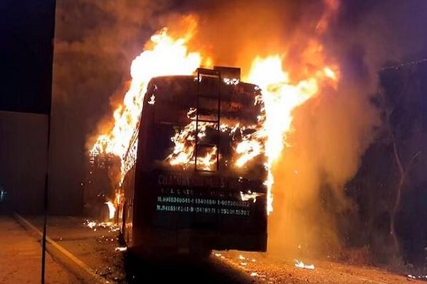 25 killed after bus catches fire in western India