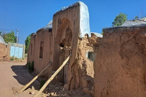 زخم سه سیل بر تن نحیف نهوج/مردم هنوز بین ویرانهها صبوری میکنند