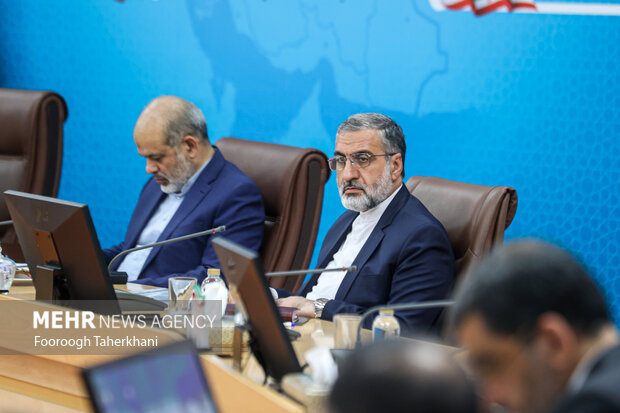 غلامحسین اسماعیلی رئیس دفتر رئیس جمهور در نشست هیئت دولت با استانداران کشور حضور دارد