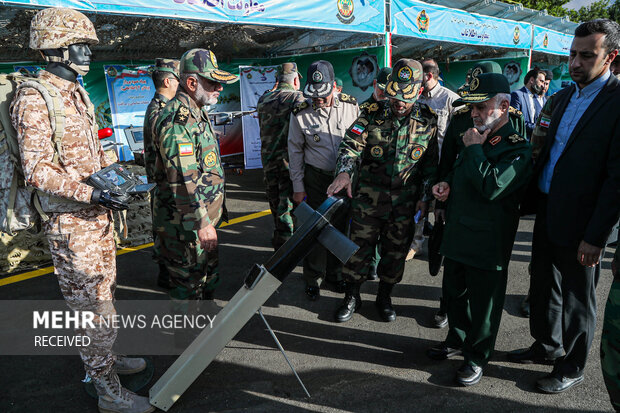 Gen. Rashid visits army military achievements fair