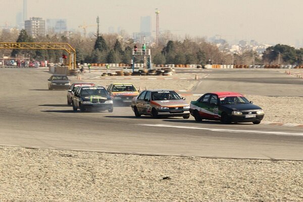 غوغای موتورسواران و اتومبیلرانان در خیابانهای شهرکرد