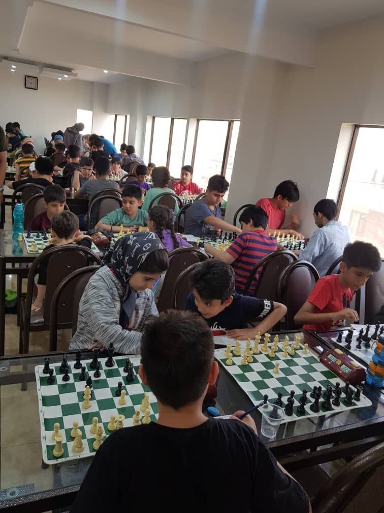 بازی شطرنج و فواید آن برای تمام سنین