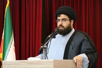 معلمان جایگاه بسیار والایی در جامعه دارند