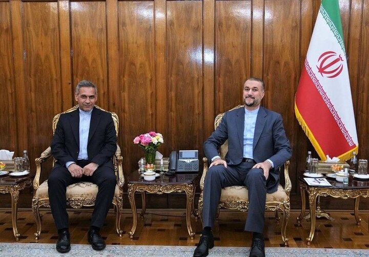اميرعبداللهيان يستقبل السفير الإيراني الجديد لدى قرغيزستان