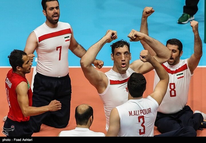 بداية جيدة لمنتخب إيران لكرة الطائرة بوضع الجلوس في بطولة آسيا