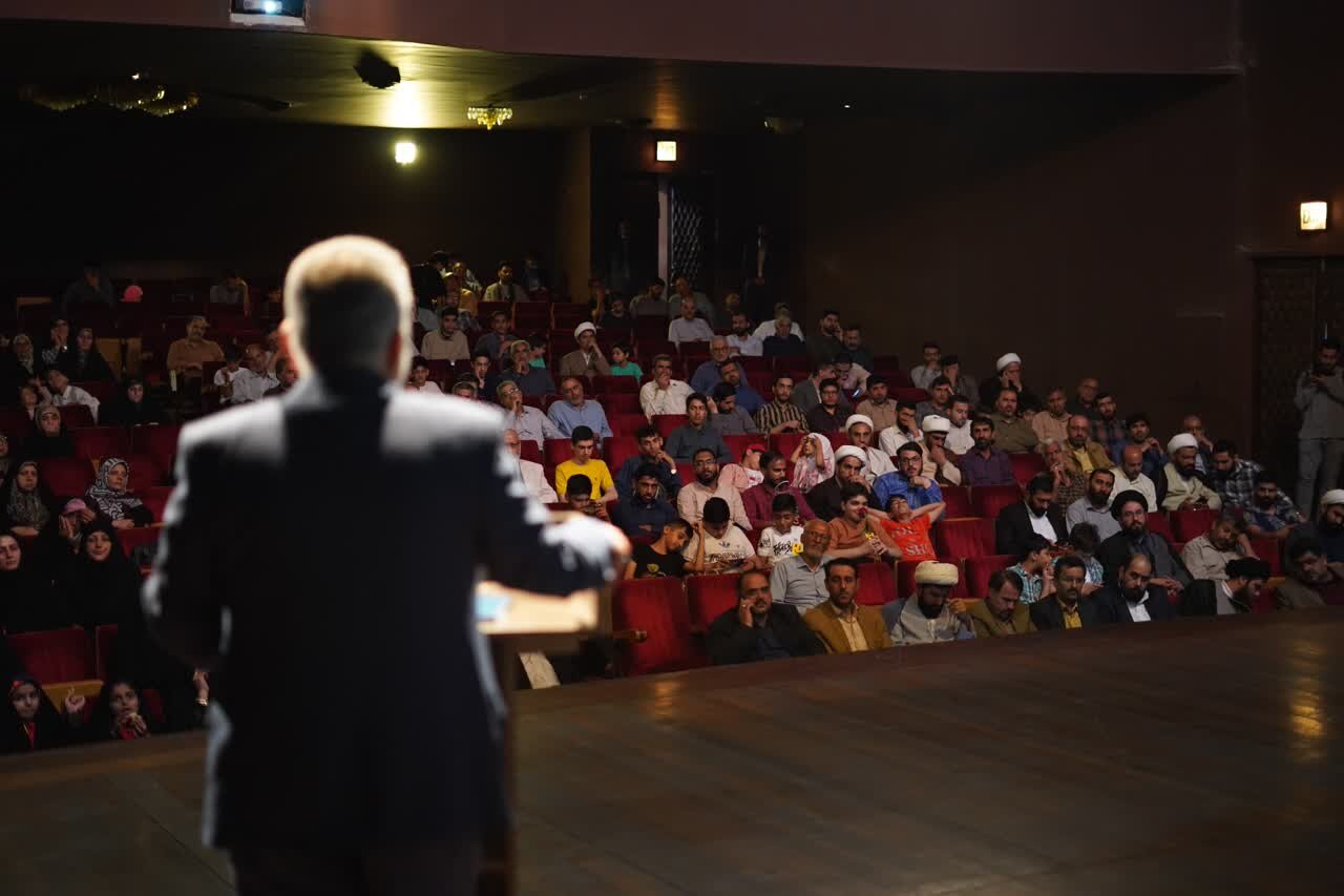 مدیران انقلابی جزو مبلغین اسلام هستند