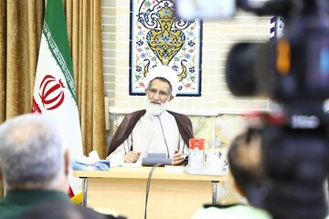 دشمن کمر به ایجاد فساد در ایران بسته است