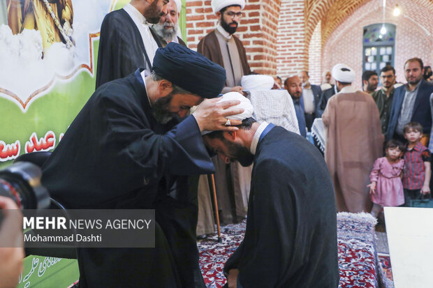 جشن عمامه گذاری طلاب علوم دینی در اردبیل