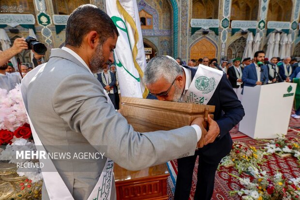 Decorating Imam Ali (AS) shrine for Eid al-Ghadir
