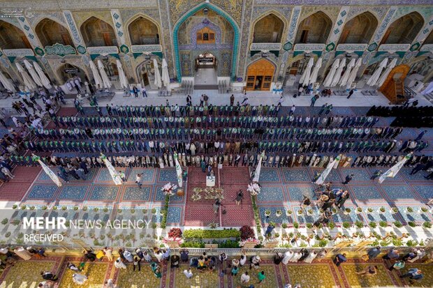 Decorating Imam Ali (AS) shrine for Eid al-Ghadir
