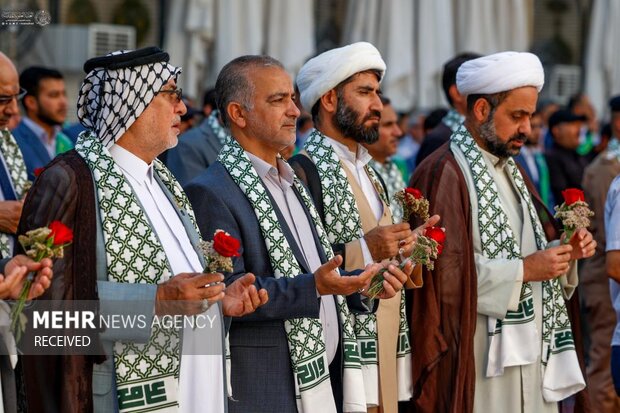 Decorating Imam Ali (AS) shrine for Eid al-Ghadir
