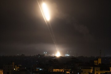 بمباران نوار غزه توسط اشغالگران در واکنش به حملات راکتی بامدادی
