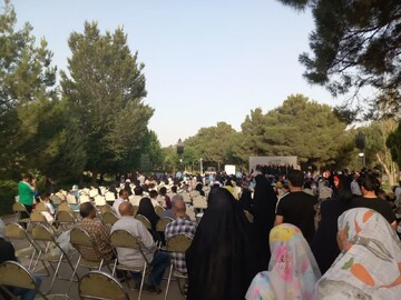 استقبال بی‌نظیر از جشن بزرگ عید غدیر در محوطه کاخ مروارید