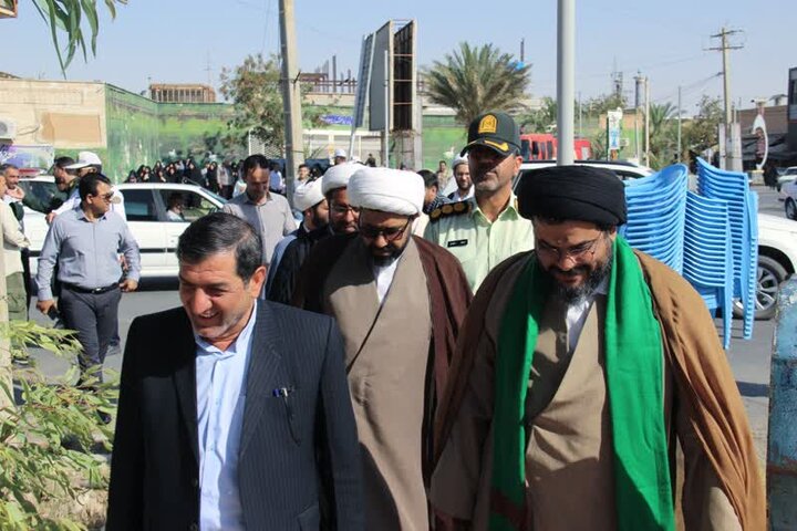ایرانی شہر مہران میں امام علی ع کے روضے کا علم لہرایا گیا+ تصاویر