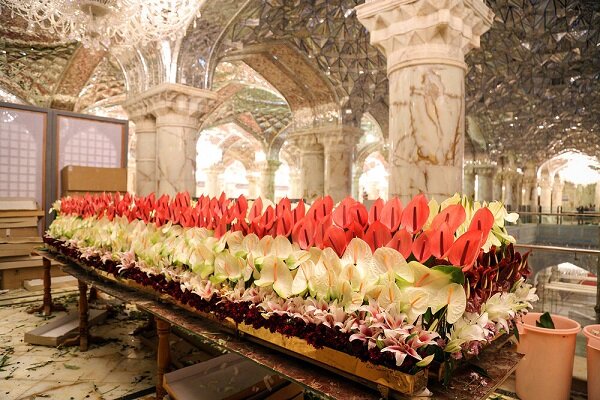 التبرع بـ5 أطنان من الزهور لتزيين العتبات المقدسة بمناسبة حلول عيد الغدير المبارك