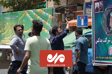 آذین‌بندی خیابان‌ها در مهمونی ۱۰ کیلومتری تهران
