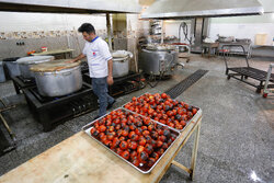 راه اندازی ۱۵۰ آشپزخانه برای اطعام نیازمندان در ایلام