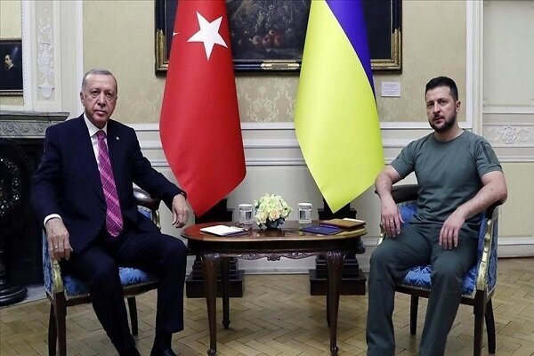 سفر زلنسکی به ترکیه/تلاش اردوغان برای توافق صلح به میزبانی آنکارا