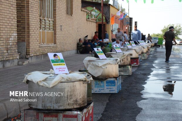 پخت ۷۲ دیگ غذا به مناسبت غدیر در سمنان