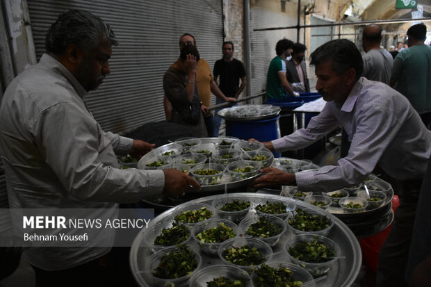 Eid al-Ghadir observed in Arak Historical Bazaar