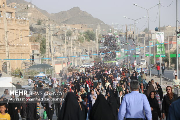 مهمانی سه کیلومتری در زاهدان