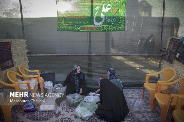 جشن کیلومتری شاهرودی‌ها در سالروز ولایت مولا علی(ع)