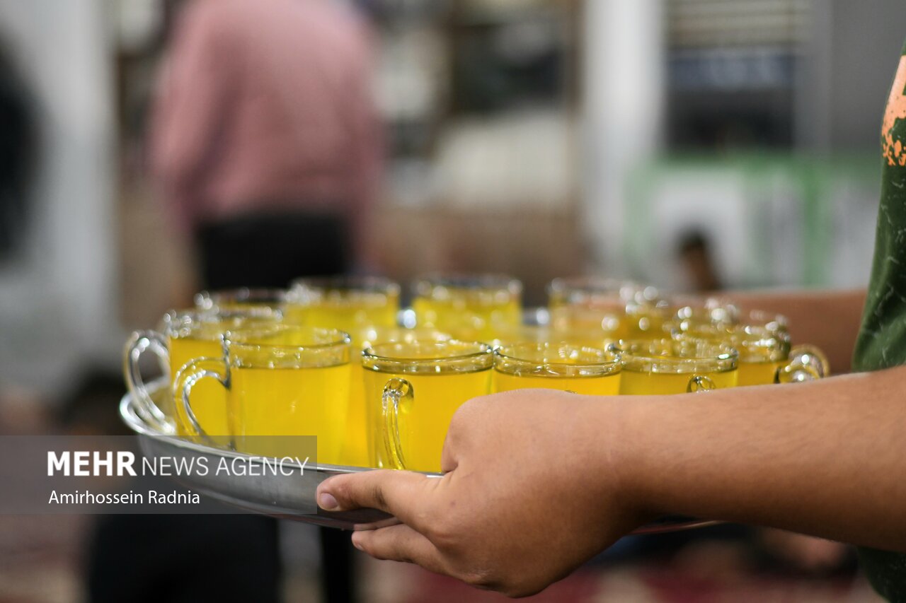 حکایتی از دلدادگی کویرنشینان به مولایشان/اینجا عشق علی موج می زند