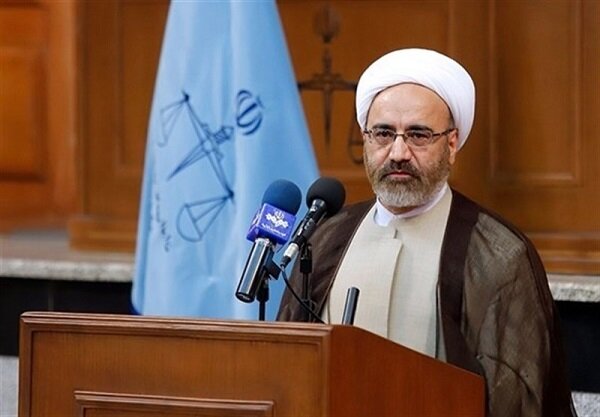 رویکرد امروز دشمن ایجاد فضای دوقطبی در کشور است