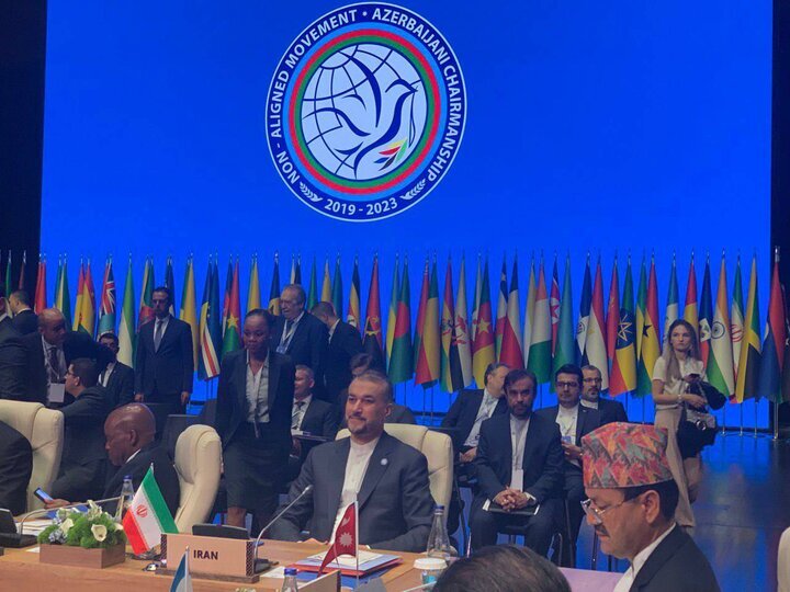 سنگ بنای توسعه روابط تهران – باکو در ملاقاتی ۲ ساعته