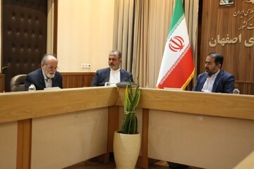 ظرفیت‌های اصفهان برای اقتدار نظام در سطح بین‌الملل استفاده شود