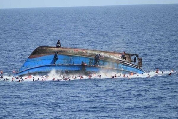 10 migrants missing, 1 dead after boat sinks off Tunisia