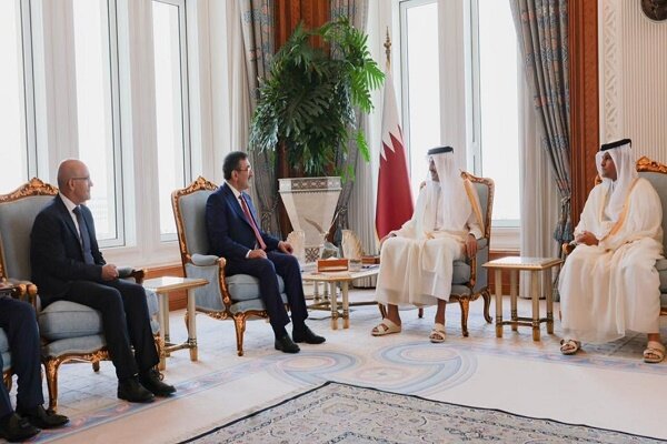 Türkiye Cumhurbaşkanı Yardımcısı Yılmaz Katar Emiri ile görüştü 