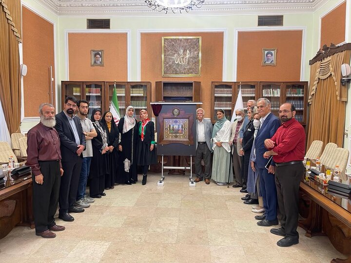 کمتر از یک ماه تا نمایش تابلوی فاخر سوخت معرق باقی است کمتر از یک ماه تا نمایش تابلوی فاخر سوخت معرق باقی است