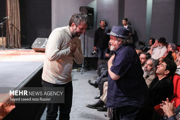  محمد رضا شریفی نیا بازیگر در مراسم هشتمین «جایزه هنری غدیر» حضور دارد