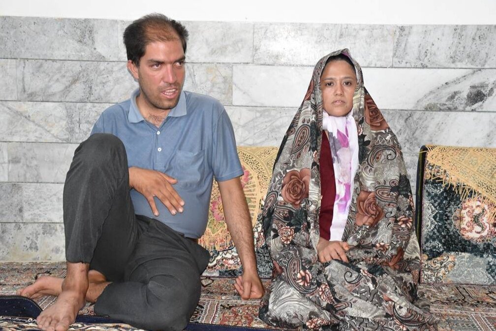 خالصانه پای کار مولا/خاک کفش مهمانان غدیر را با عشق زدودم