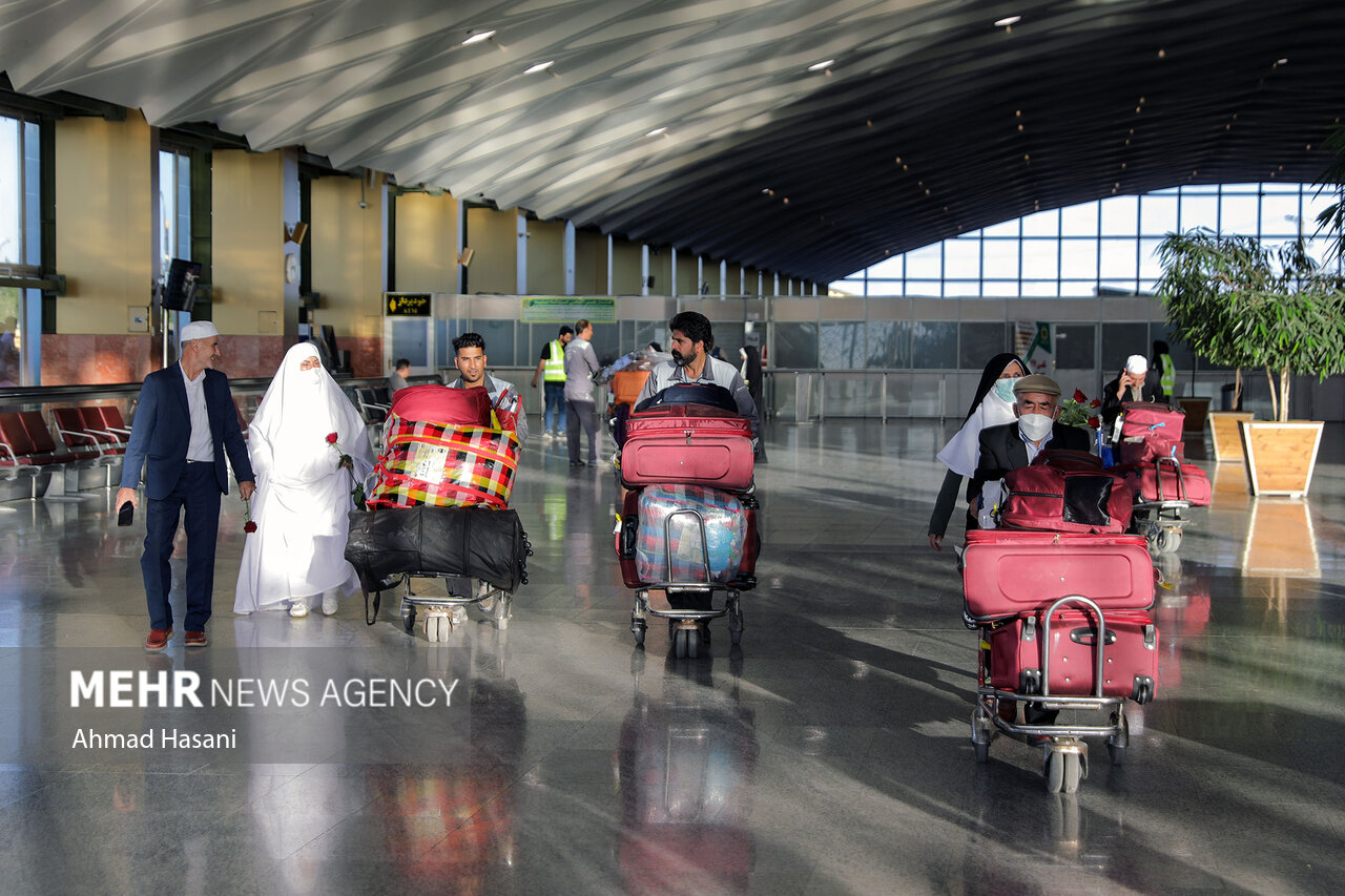 خدمات‌رسانی فرودگاه مشهد به بیش از ۱۱ هزار زائر سرزمین وحی