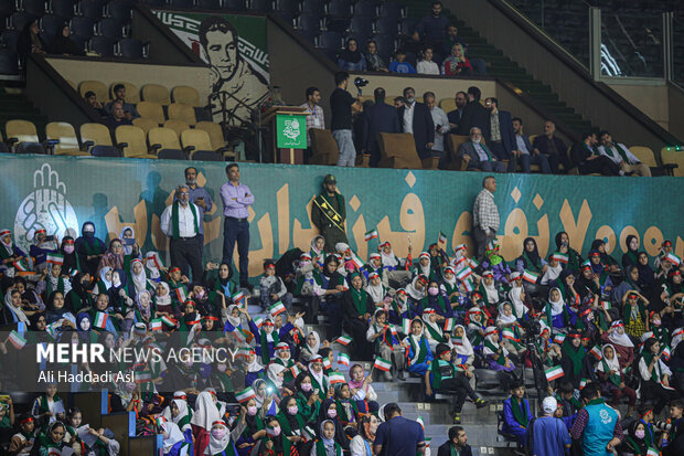 جشن بزرگ فرزندان غدیر ویژه کودکان کار و خیابان به همت سازمان خدمات و مشارکت‌های اجتماعی شهرداری تهران صبح روز دوشنبه ۱۹ تیرماه ۱۴۰۲ و با حضور علیرضا زاکانی شهردار تهران و سید مرتضی بختیاری رئیس کمیته امداد امام خمینی (ره) در ورزشگاه آزادی برگزار شد