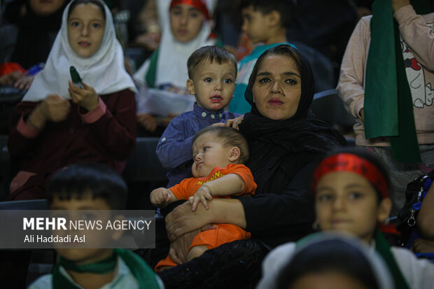 جشن بزرگ فرزندان غدیر ویژه کودکان کار و خیابان به همت سازمان خدمات و مشارکت‌های اجتماعی شهرداری تهران صبح روز دوشنبه ۱۹ تیرماه ۱۴۰۲ و با حضور علیرضا زاکانی شهردار تهران و سید مرتضی بختیاری رئیس کمیته امداد امام خمینی (ره) در ورزشگاه آزادی برگزار شد