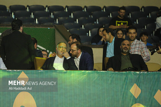 علیرضا زاکانی شهردار تهران  در جشن فرزندان غدیر حضور دارد