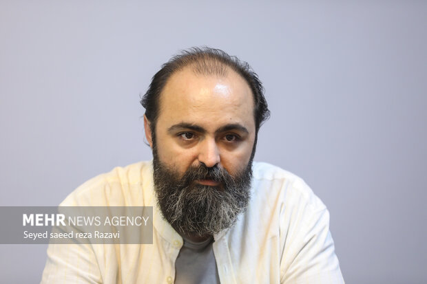 تریبون شعر دینی شخصی نیست 3
