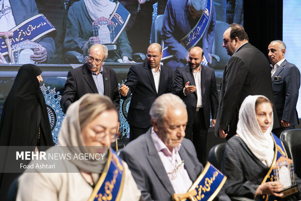 همایش ملی تکریم خیرین مدرسه ساز 11