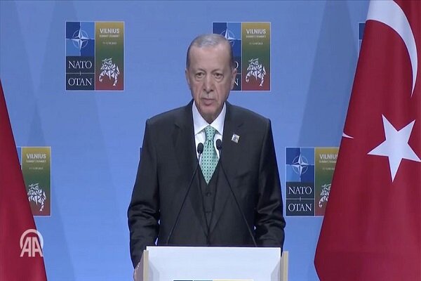 اردوغان: مبارزه بدون قیدوشرط و قاطع با تروریسم، خط قرمز ماست