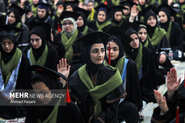 مراسم جشن دانش آموختگان دانشگاه‌های علوم پزشکی کشور در مشهد