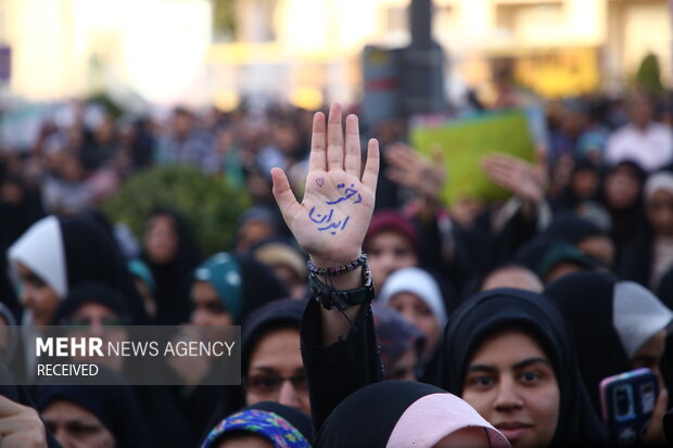 حجاب سبب امنیت در کشور می‌شود